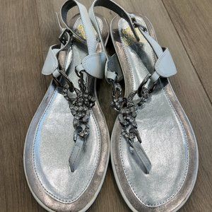 Summer Flat with Chain